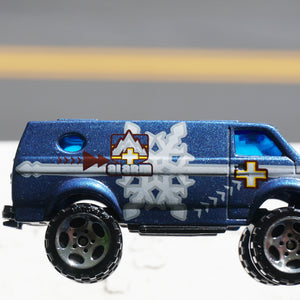 1981 Vintage Diecast MATCHBOX MB102 4x4 Snow Cappers: Blue Chevy Van. 2002