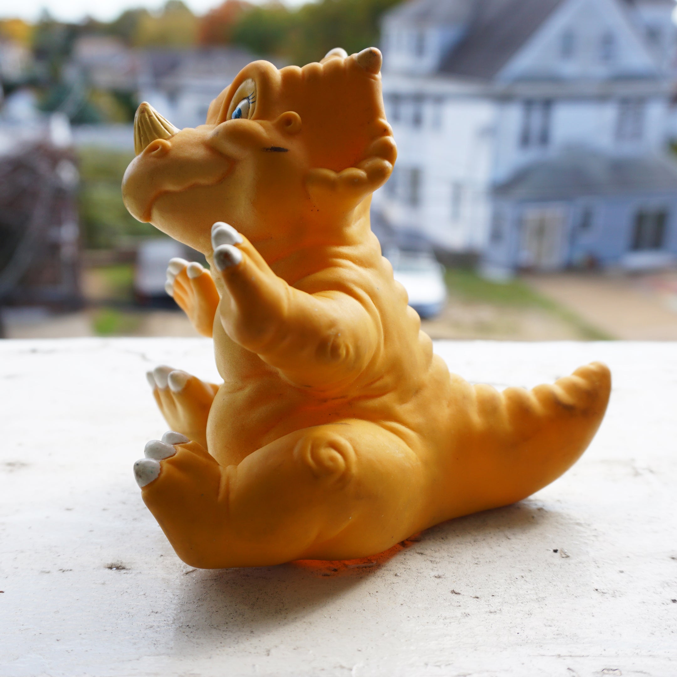 1988 Set of 2 Vintage LAND BEFORE TIME Ducky + Cera Rubber Hand Puppet Character