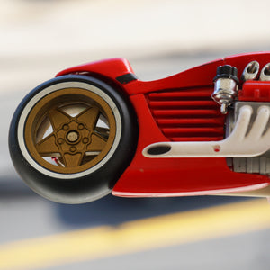 2003 Metal Collection HOT WHEELS Ferenzo 1:18 Red Motorcycle with Gold Spokes