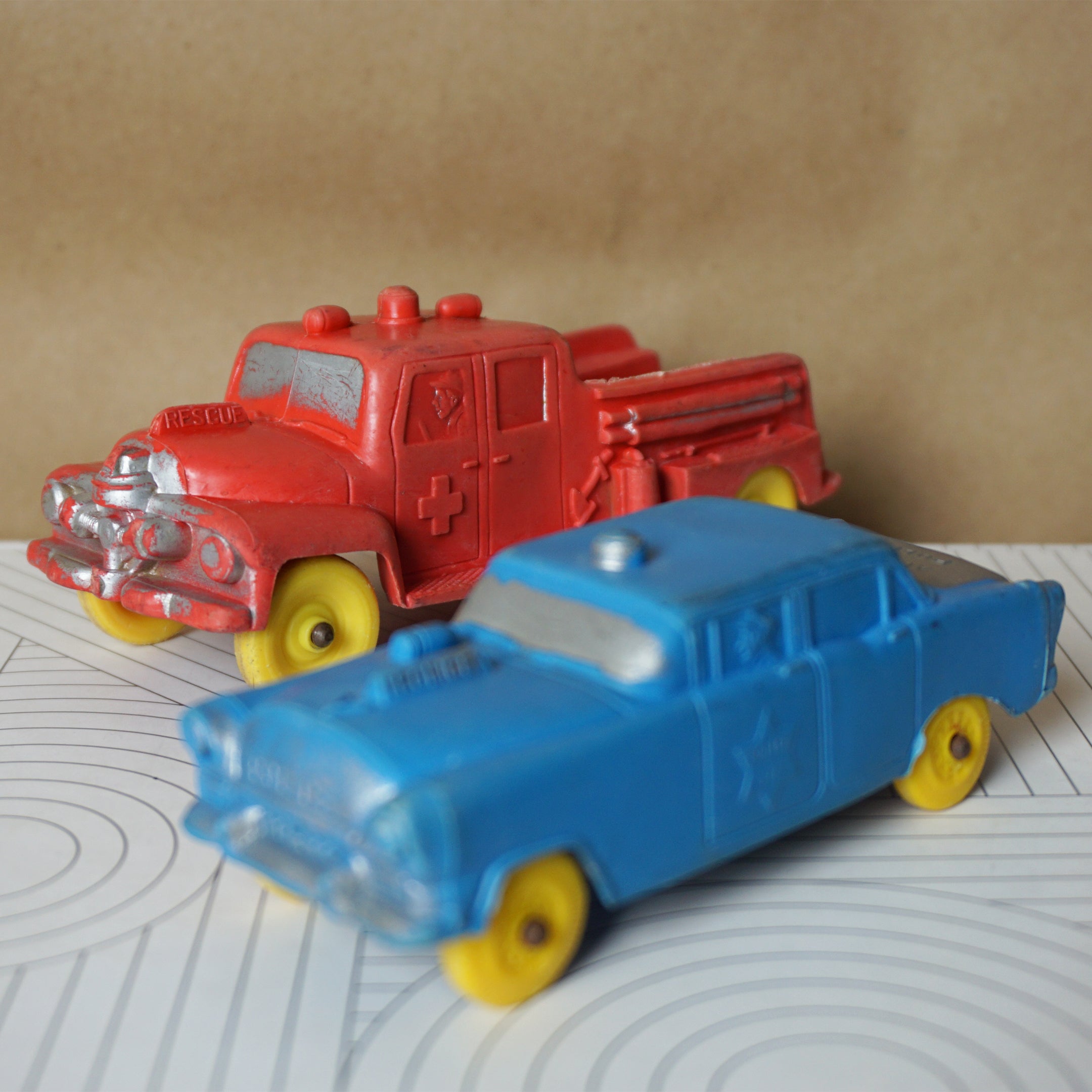 1950s 2x Vintage AUBURN Rubber Toy Vehicles. 576 Police Car & 524 Firetruck.