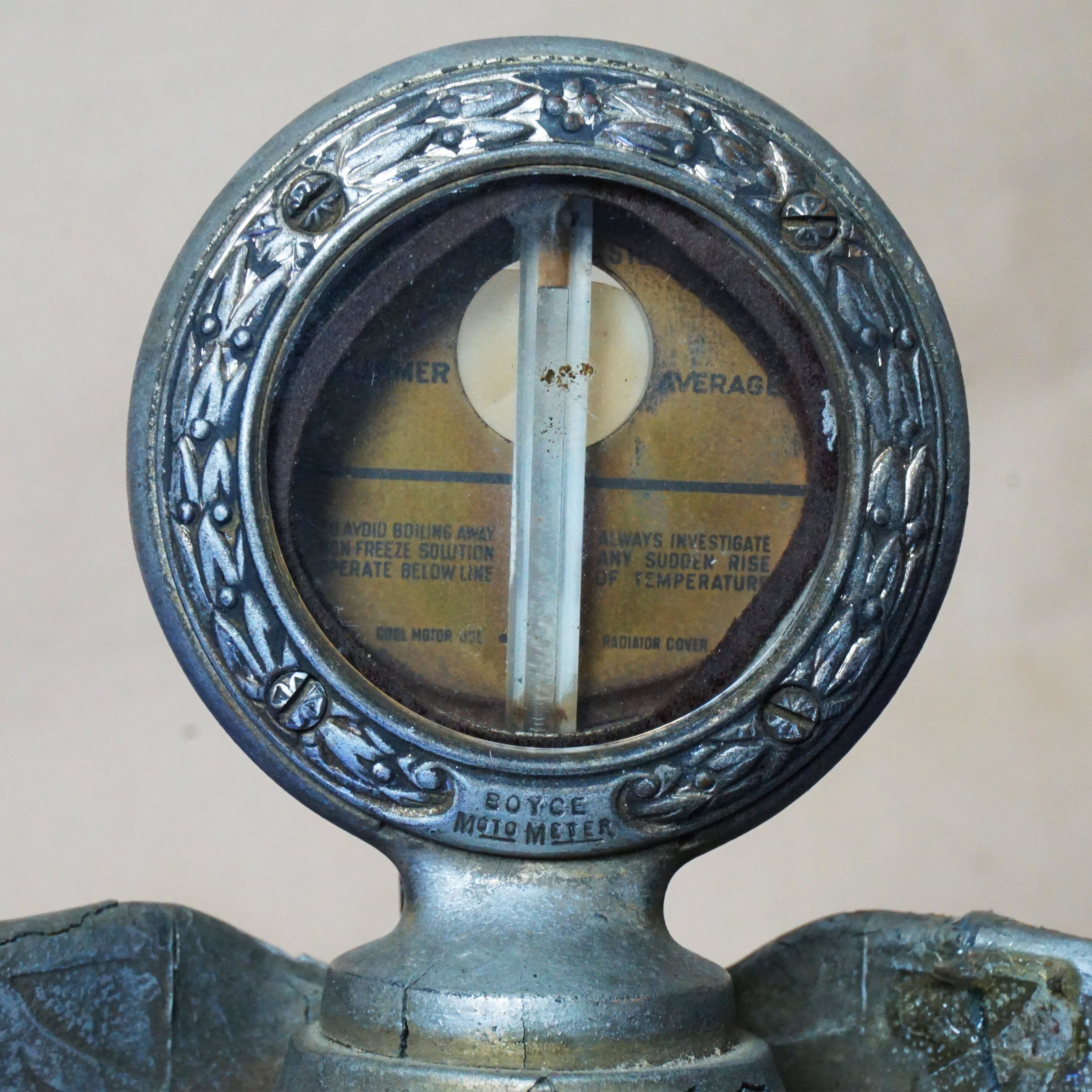 1916–1927 Antique BOYCE MOTOMETER Chevy Monogram Junior Winged Radiator Cap