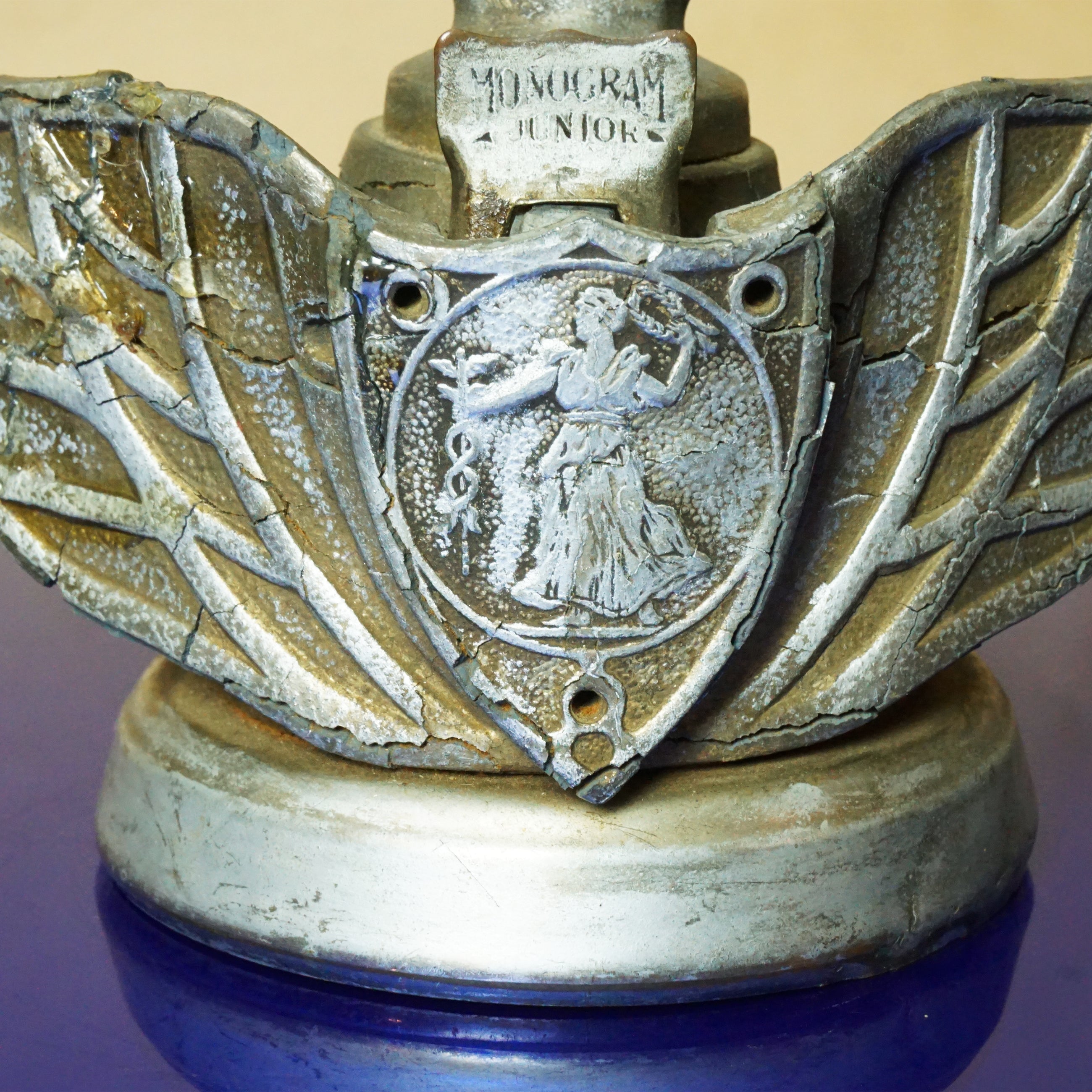 Monogram Locking Radiator Cap 1916–1927 Antique BOYCE MOTOMETER Chevy Monogram Junior Winged Radiato ...