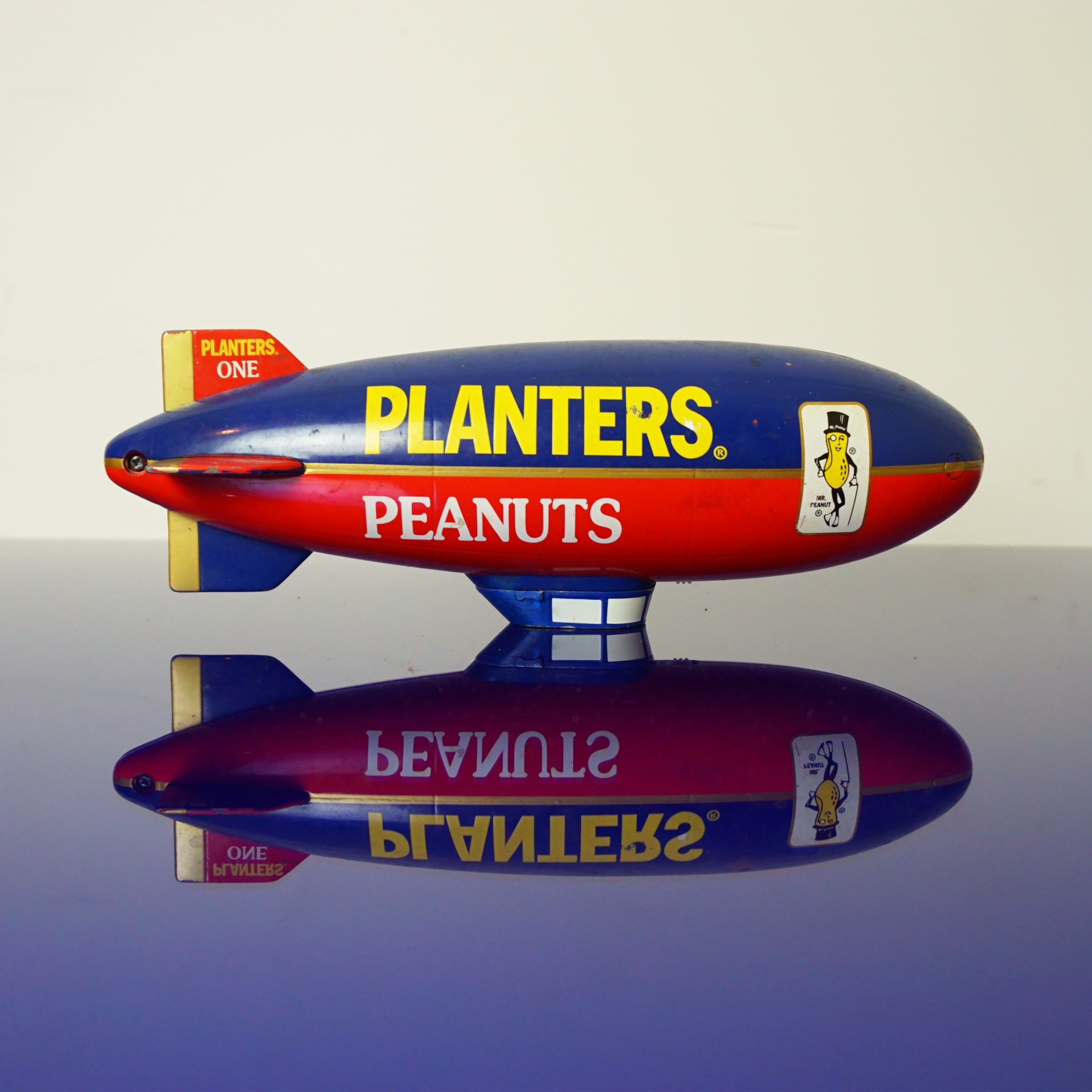 Diecast PLANTERS PEANUTS Liberty Classics Limited Edition Blimp Coin Bank