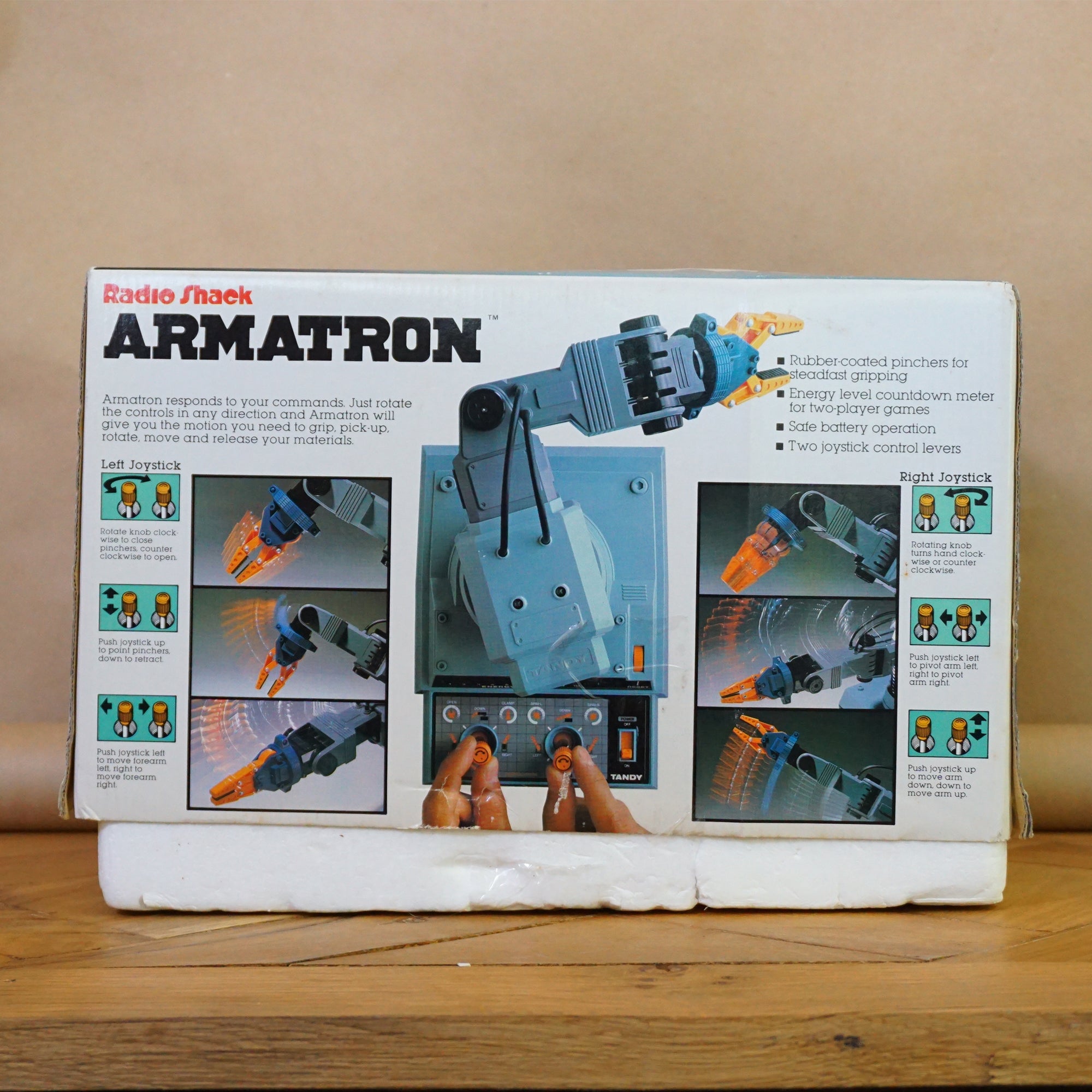 1980s Vintage RADIO SHACK Armatron Robotic Arm Game No. 60-2364. Made in Japan by Tandy.