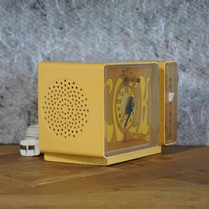 1969 Retro GENERAL ELECTRIC Psychedelic Design C3300A AM Clock Radio. Very Brady Bunch!