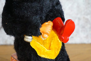 1950s Wind-Up TN TOYS NOMURA Boot Shining, Pipe Smoking Bear. Made in Japan.