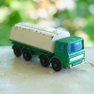 1968 Vintage Diecast MATCHBOX Series No. 32: Leyland Petroleum Tanker. Made in England by Lesney.