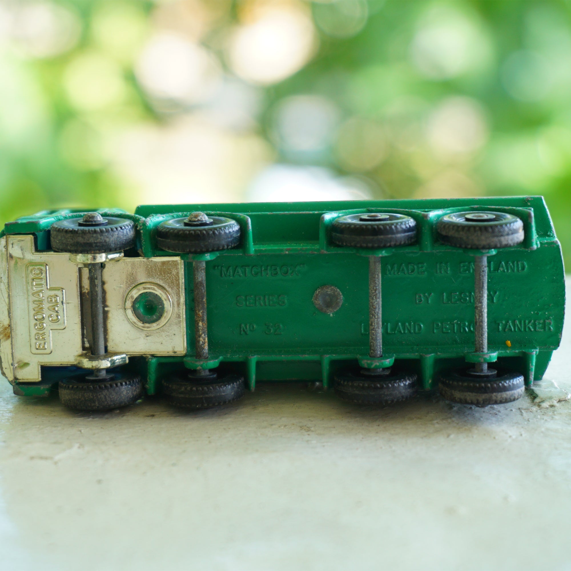 1968 Vintage Diecast MATCHBOX Series No. 32: Leyland Petroleum Tanker. Made in England by Lesney.