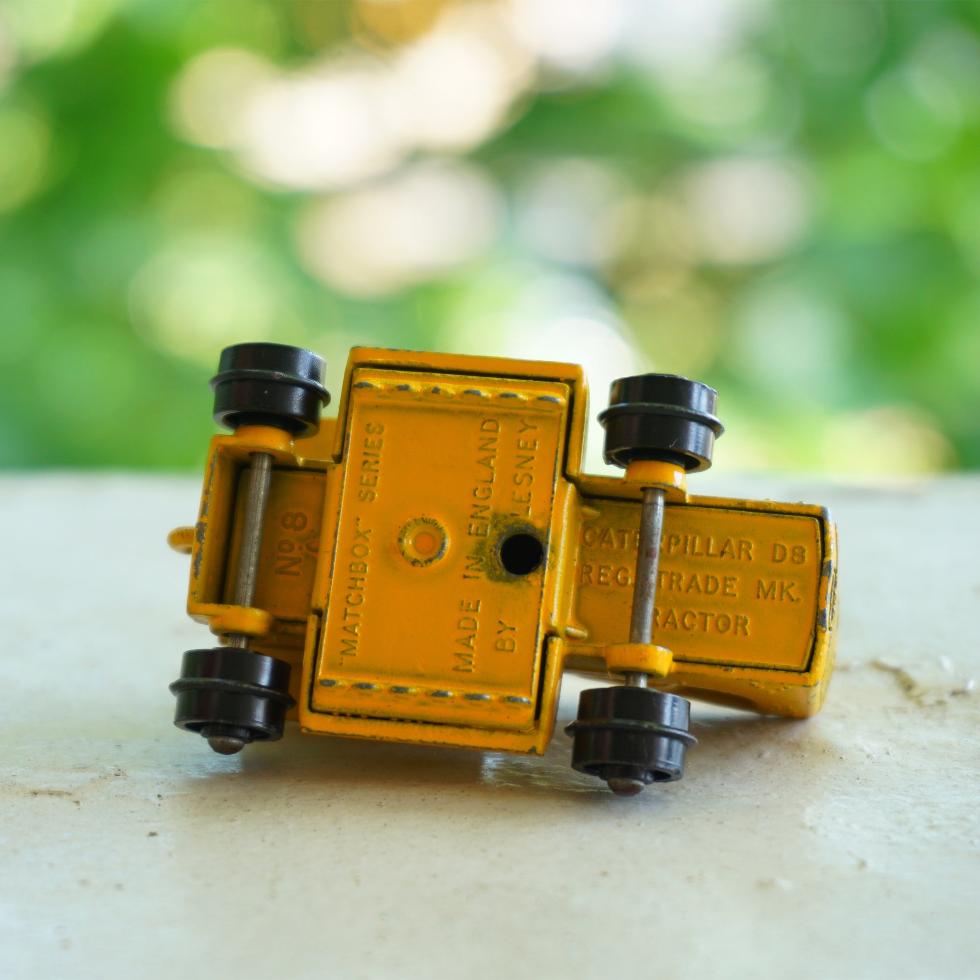 Vintage Matchbox Lesney No. 8 Caterpillar Bulldozer Diecast Toy - Tracks Only (Yellow, 1:64 Scale, 1955-57)