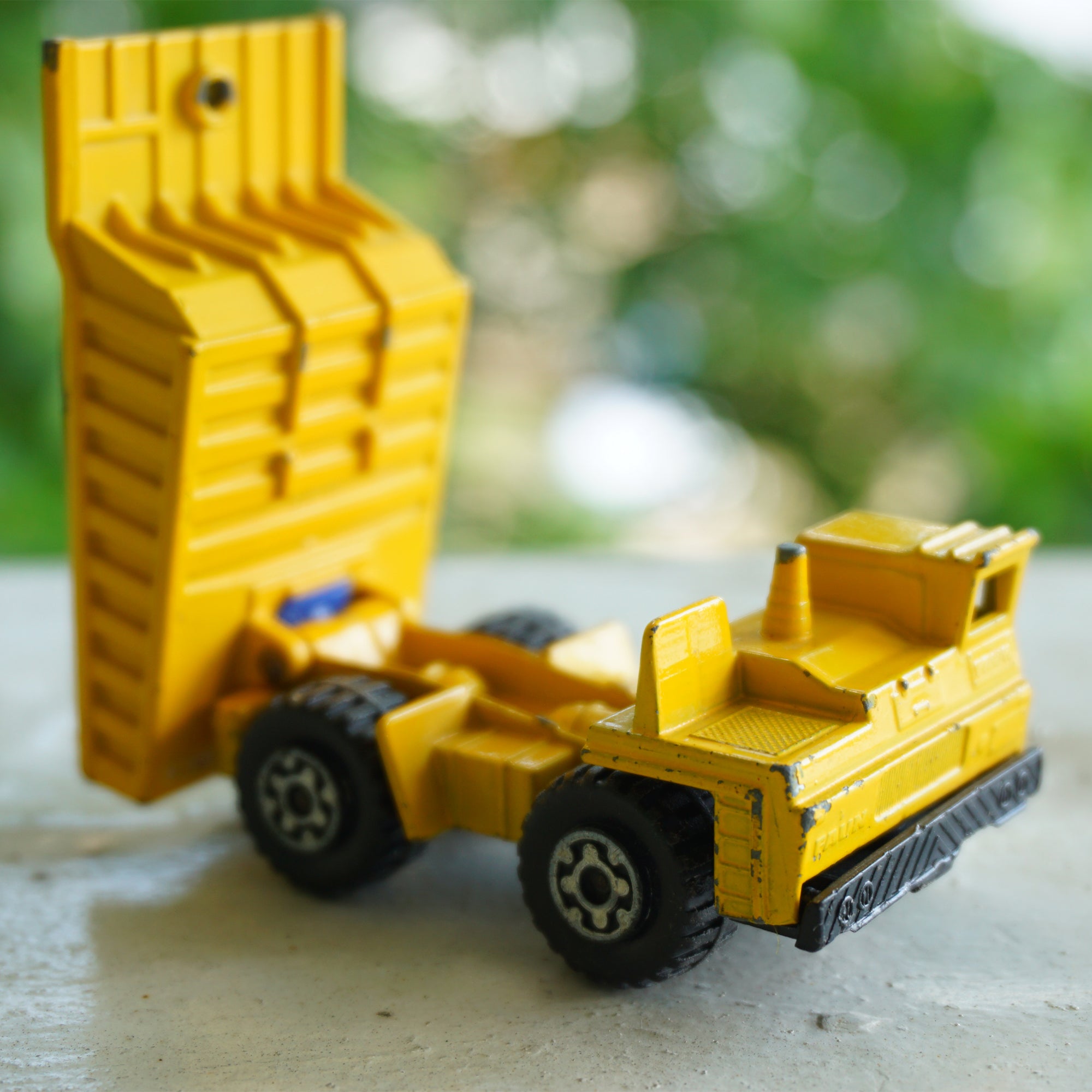 1976 Vintage MATCHBOX Superfast No. 58: Faun Dump Truck. Made in