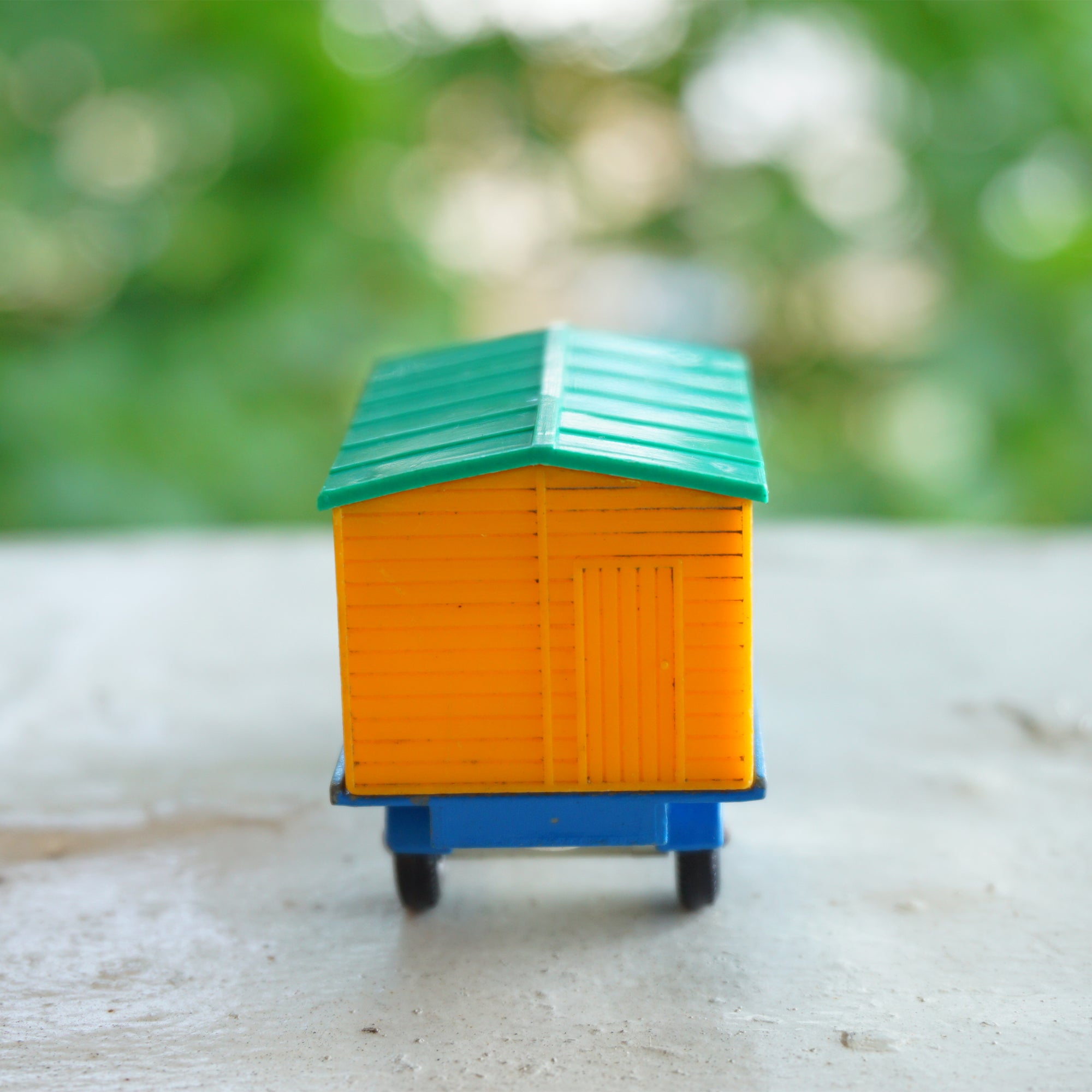 1966 Vintage MATCHBOX Series No. 60: Leyland Site Hut Truck by Lesley. Made in England.