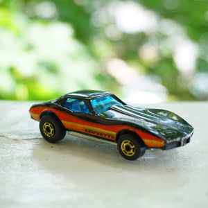 1975 Vintage Diecast HOT WHEELS Corvette Stingray Race Car. Made by Mattel, Inc.