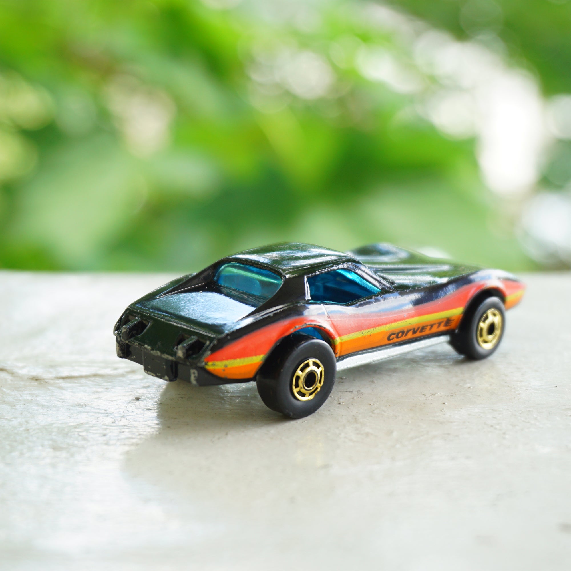 1975 Vintage Diecast HOT WHEELS Corvette Stingray Race Car. Made by Mattel, Inc.
