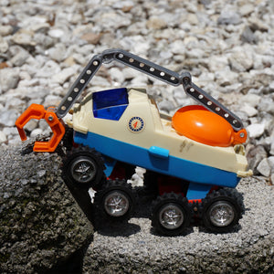 1970s Rare Vintage SPACE ROVER #4 Space Craft Grabber Climbing 8-Wheel Vehicle