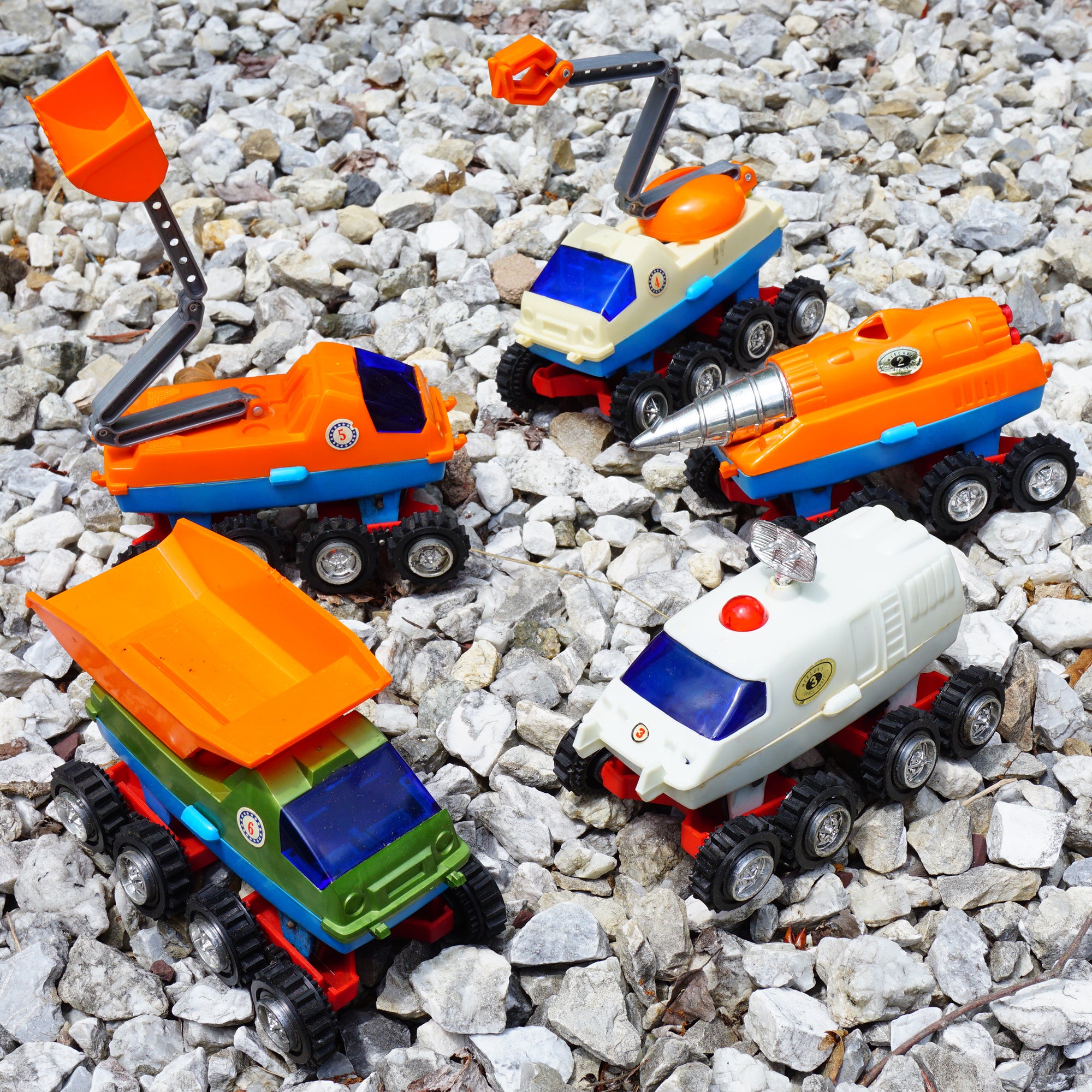 1970s Rare Vintage SPACE ROVER #4 Space Craft Grabber Climbing 8-Wheel Vehicle