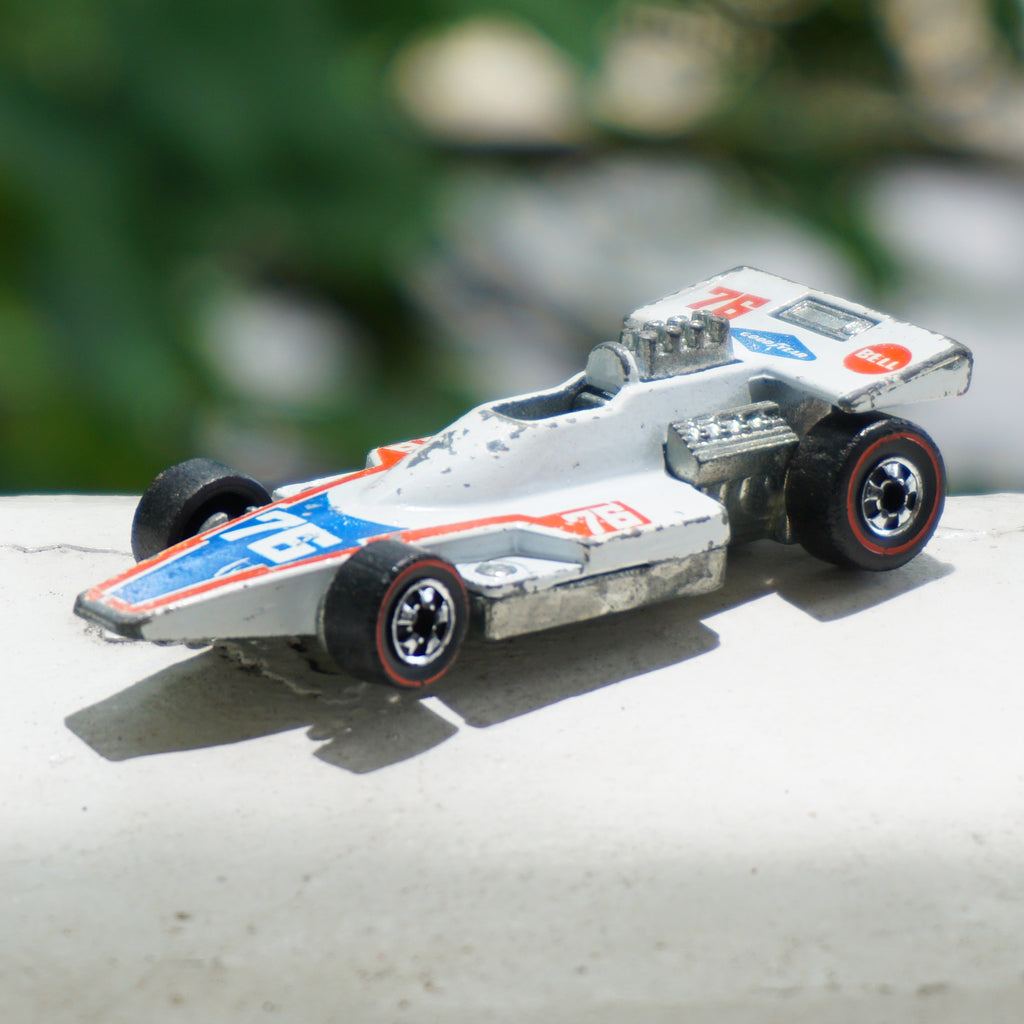 1975 Vintage Collectible HOT WHEELS Redline Formula 5000 Car #76. Made in Hong Kong.
