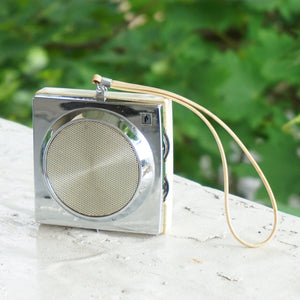 1960s Vintage PENNEYS Solid State Miniature AM Radio 1140. Made in Japan 501..