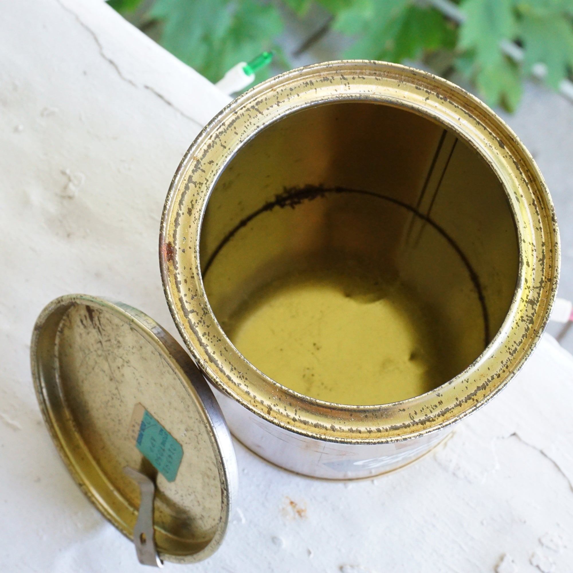 Vintage LANE LIMITED Captain Black Gold Smoking Mixture 7 OZ Tin Litho Can w/ Cover. Made in New York.