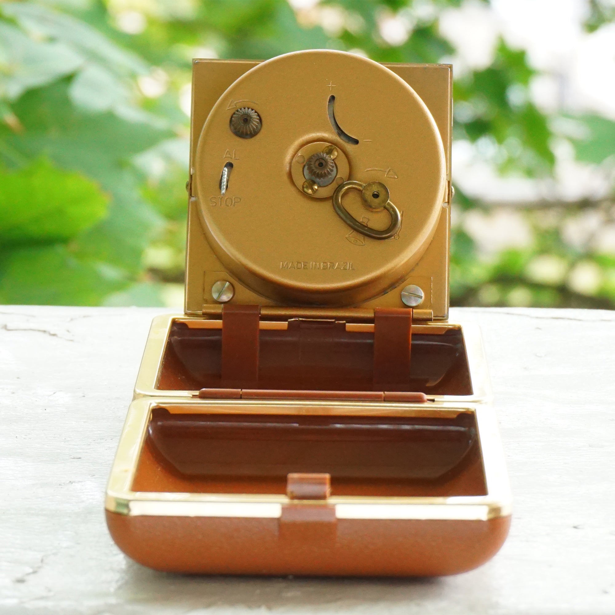 1980s Vintage SETH THOMAS Wind Up Travel Alarm Clock in Tan Case. Made ...