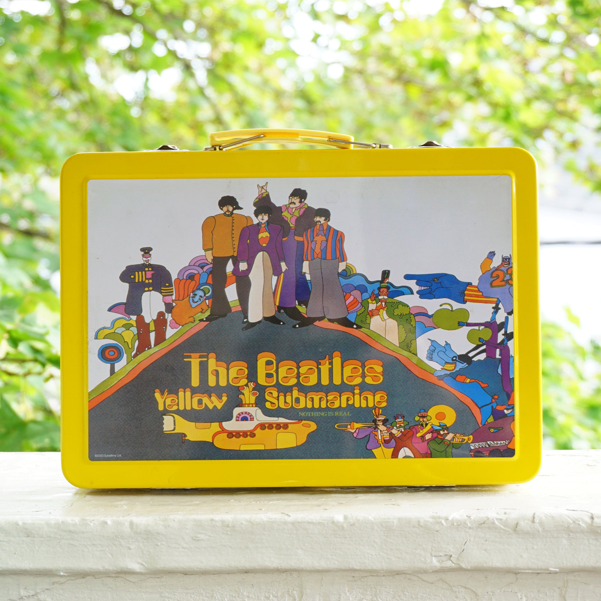 2000 Vintage Tin Litho THE BEATLES Yellow Submarine, Nothing Is Real Lunch Box