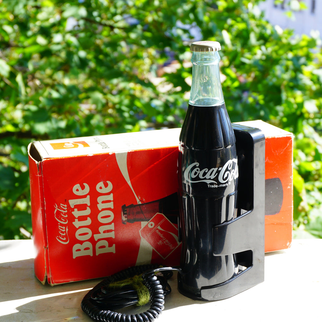 1983 Vintage COCA-COLA Bottle Shaped Full Feature Electronic Corded Phone. Model 5000. Made by Arrow Trading Company.