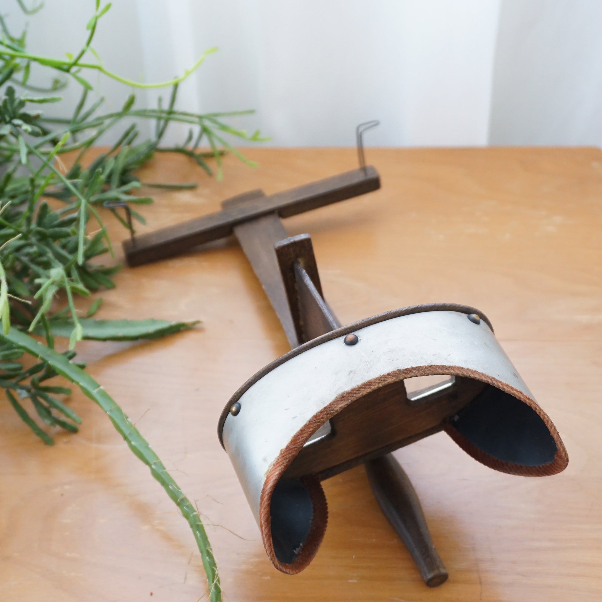 Vintage Wooden STEREOSCOPE Stereo Slide View Master