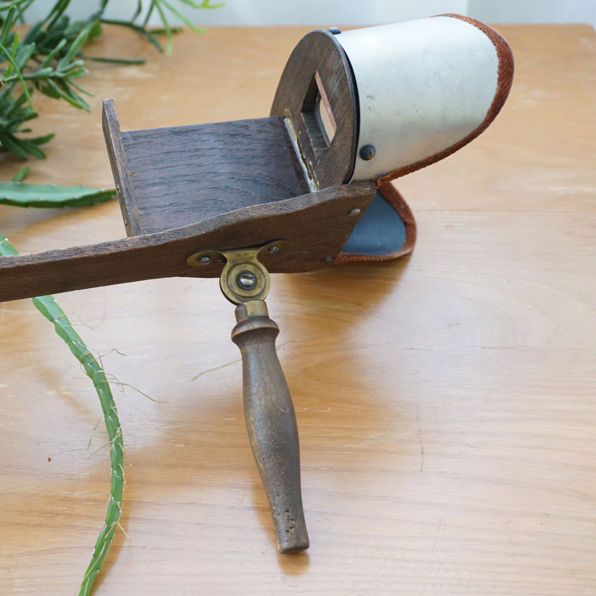 Vintage Wooden STEREOSCOPE Stereo Slide View Master