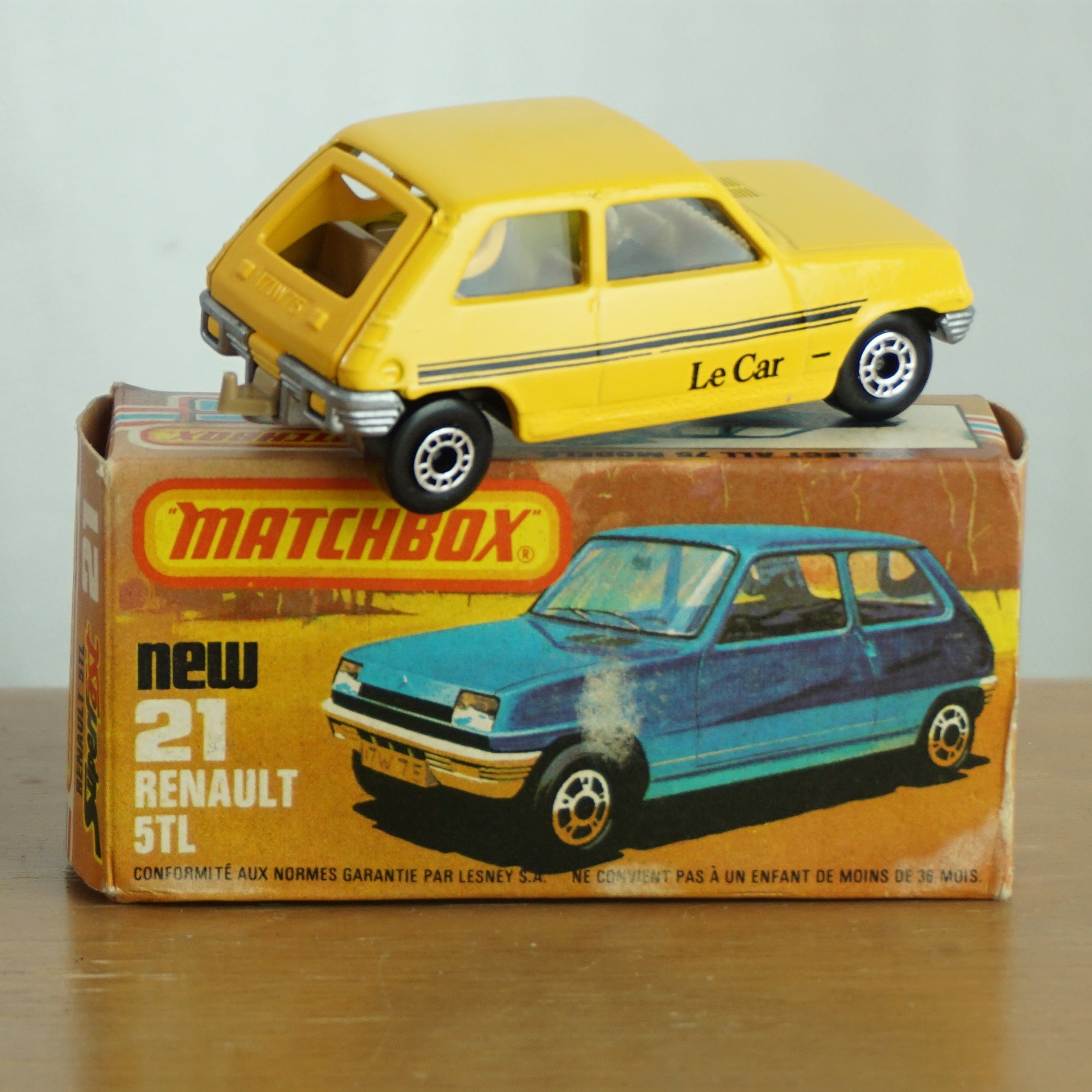 1978 Vintage Diecast MATCHBOX Superfast #21 Yellow Renault 5TL