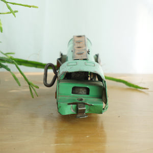 1930s Tin HAFNER O-Gauge Wind-up 1010 Locomotive Train. Green and Copper Colors.