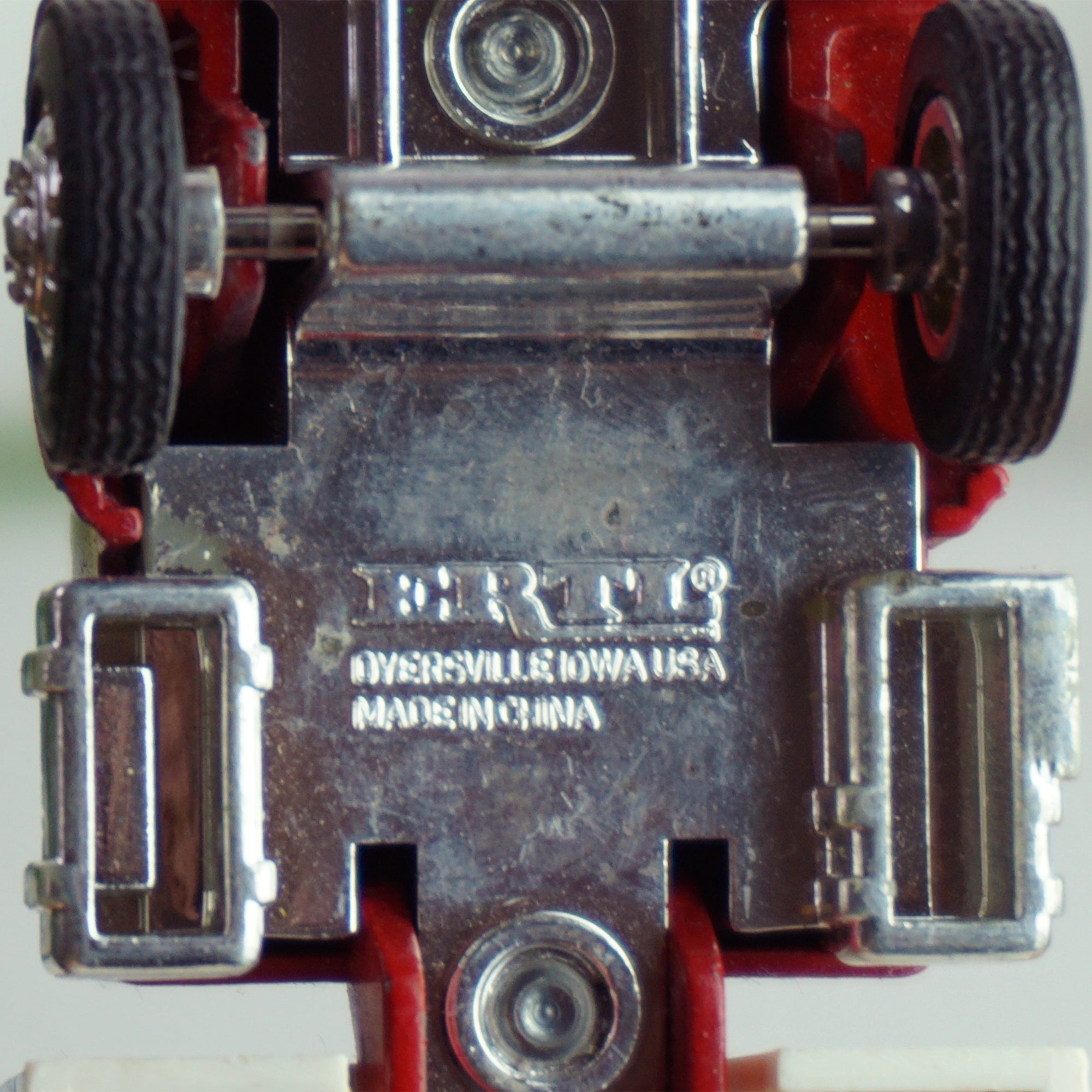 Vintage ERTL 5.5" Deutmeyer Bros. Emergency Towing Service Toy Truck. Dyersville Iowa USA 1760V.