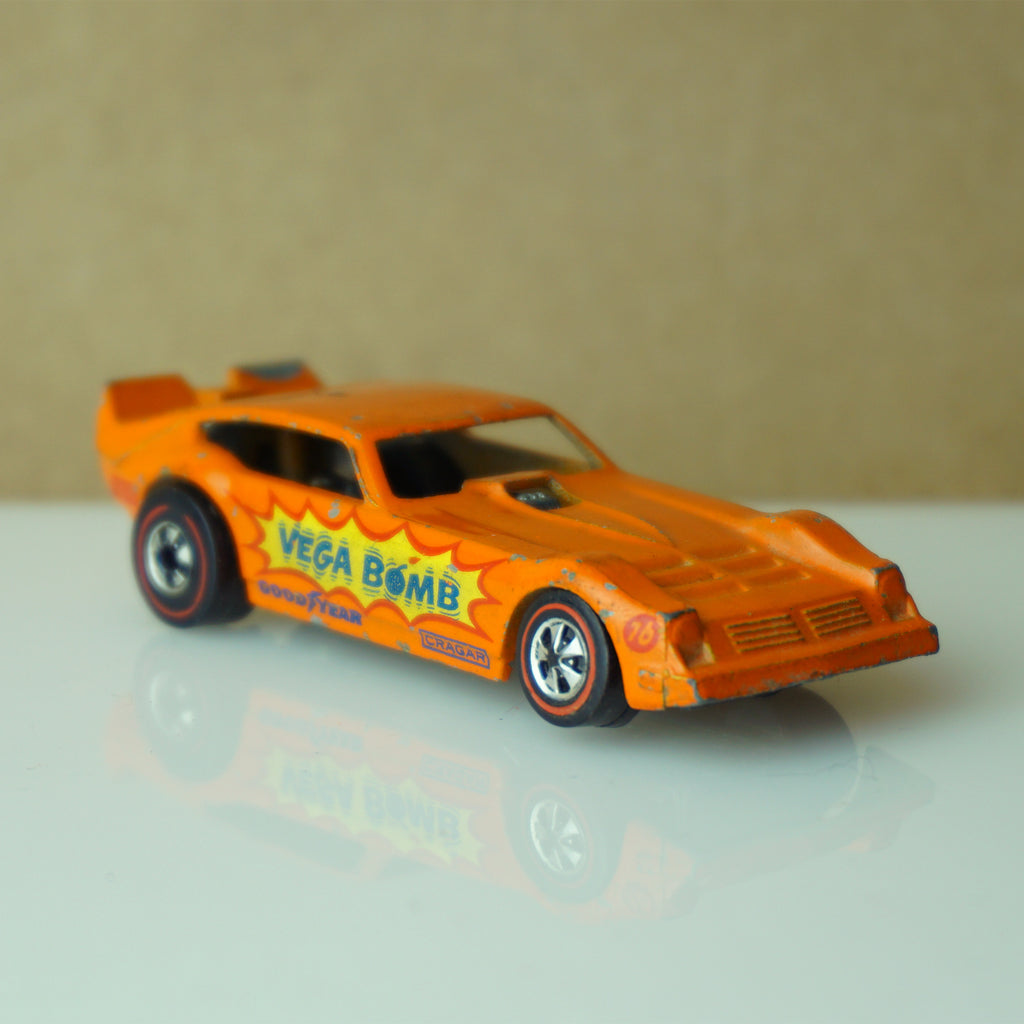 1969 Vintage Diecast MATCHBOX Redline Flying Colors Vega Bomb #7658 Car. Made in Hong Kong by Mattel.