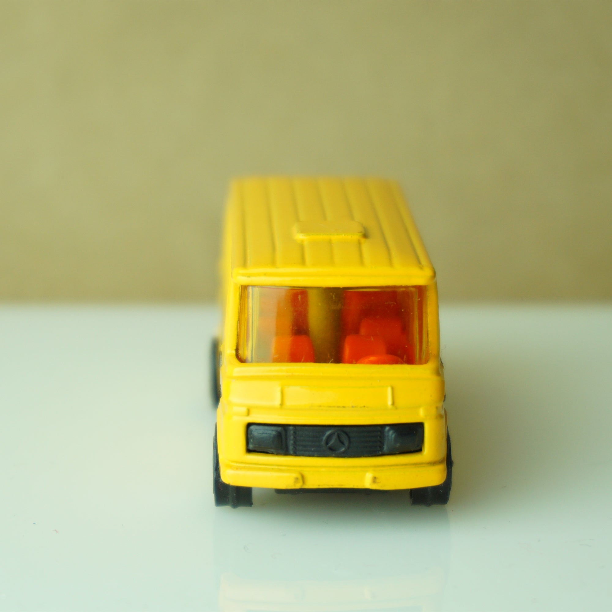 Vintage Diecast CORGI JUNIOR'S Mercedes-Benz Yellow School Bus. Made in Gt. Britain.