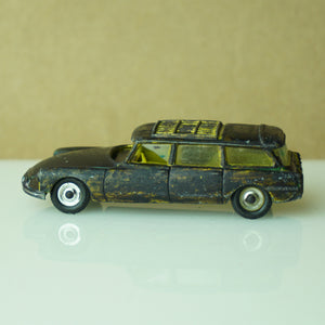 Husky diecast best sale