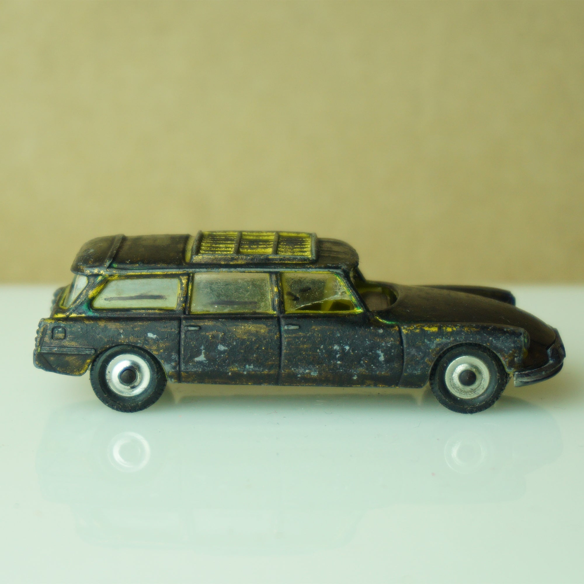 Husky Models 1960s Vintage Diecast HUSKY MODELS Citroen Safari Painted Station Wago ...
