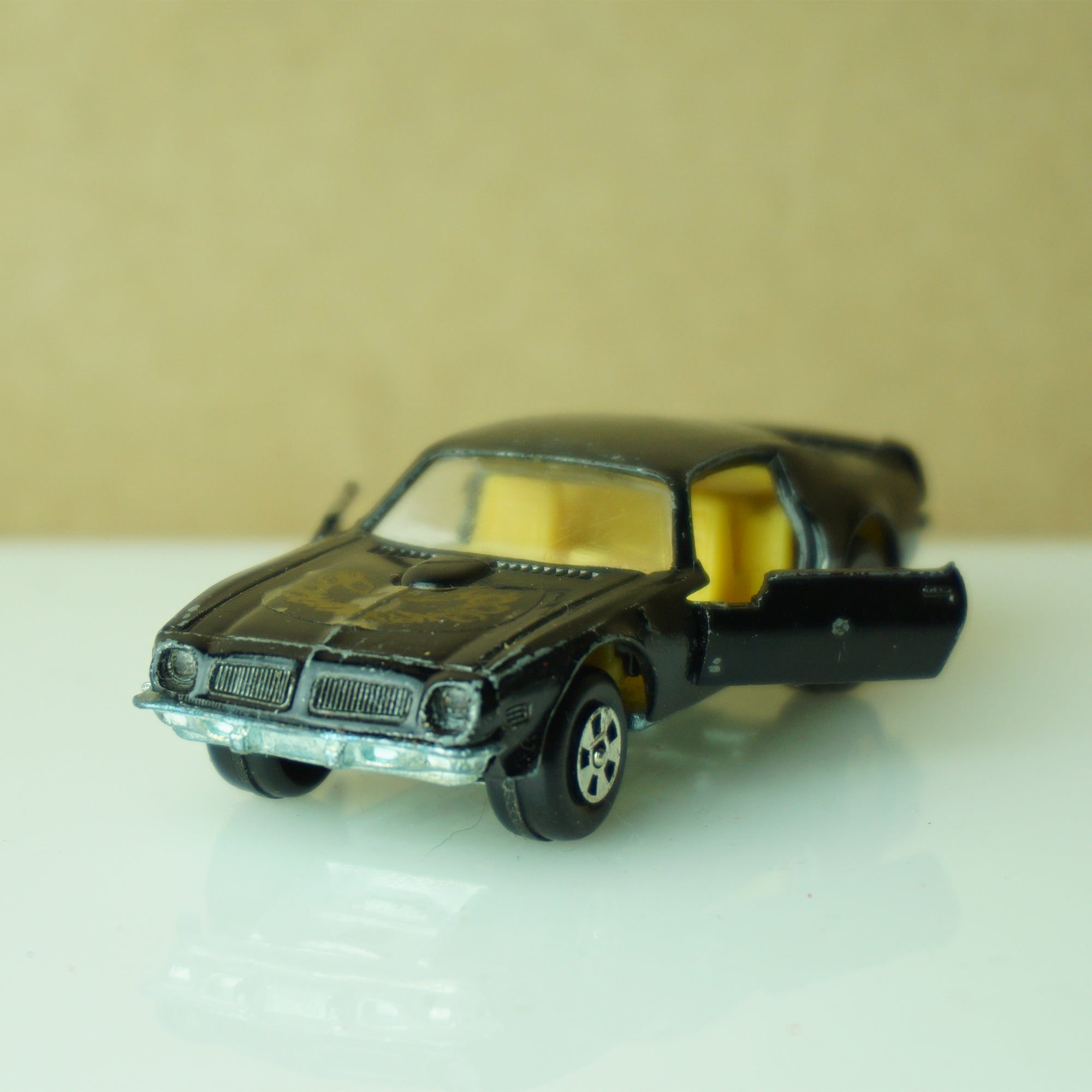 1976 Vintage Diecast ERTL Smokey and the Bandit Black & Yellow Pontiac Firebird Trans-Am Car. Made in Hong Kong.
