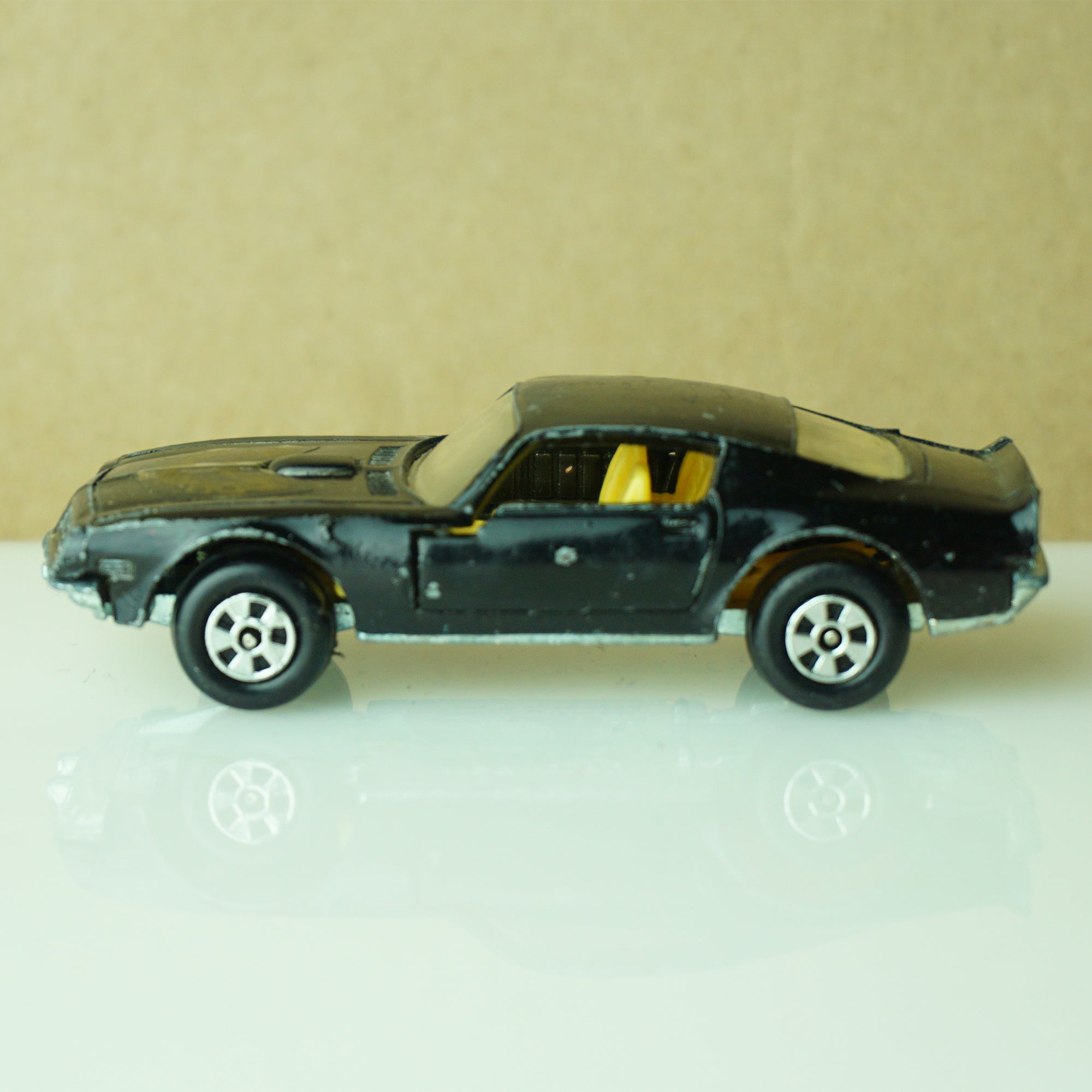 1976 Vintage Diecast ERTL Smokey and the Bandit Black & Yellow Pontiac Firebird Trans-Am Car. Made in Hong Kong.
