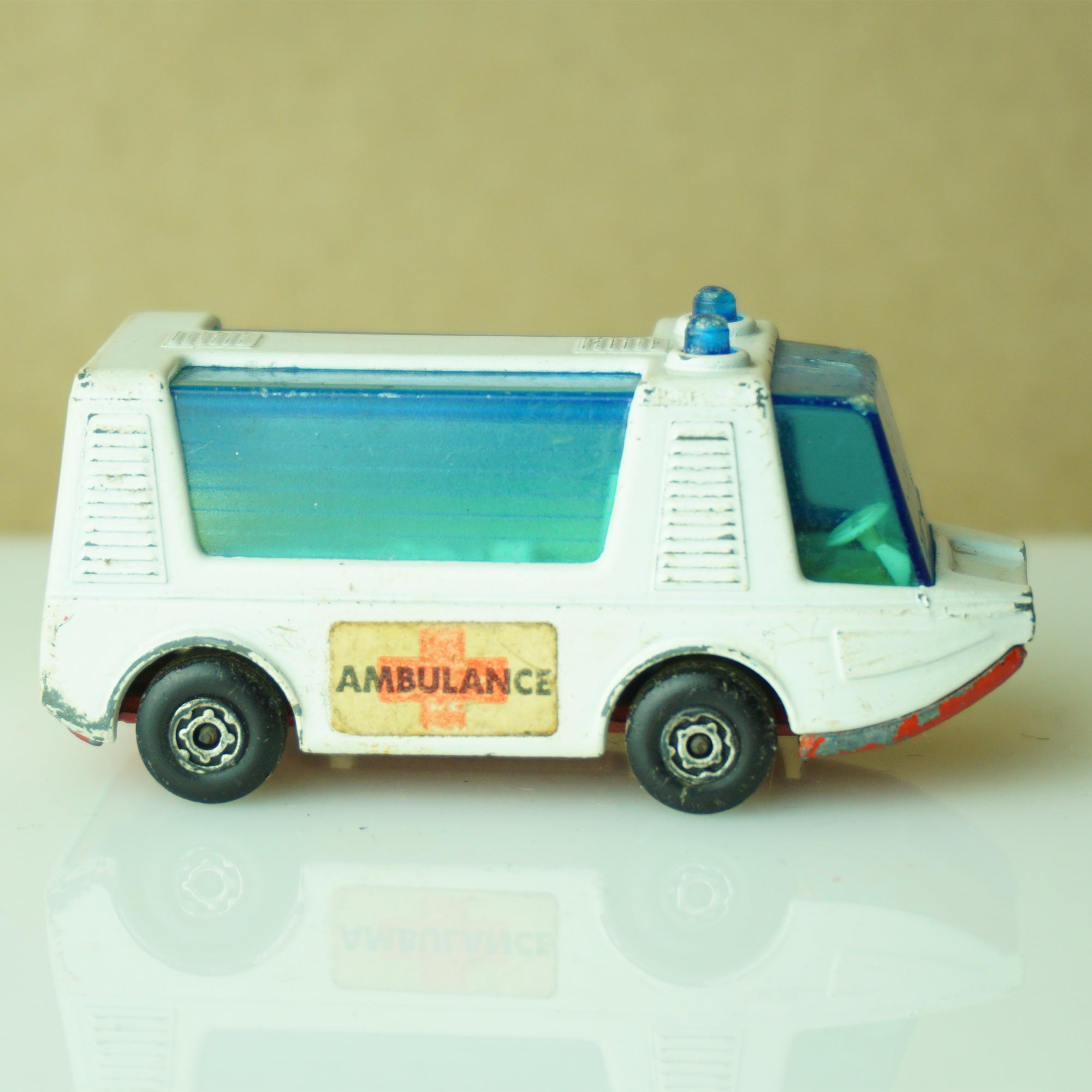 1971 Vintage Diecast MATCHBOX Superfast MB 64 Stretcha Fetcha Ambulance. Made in England by Lesney.