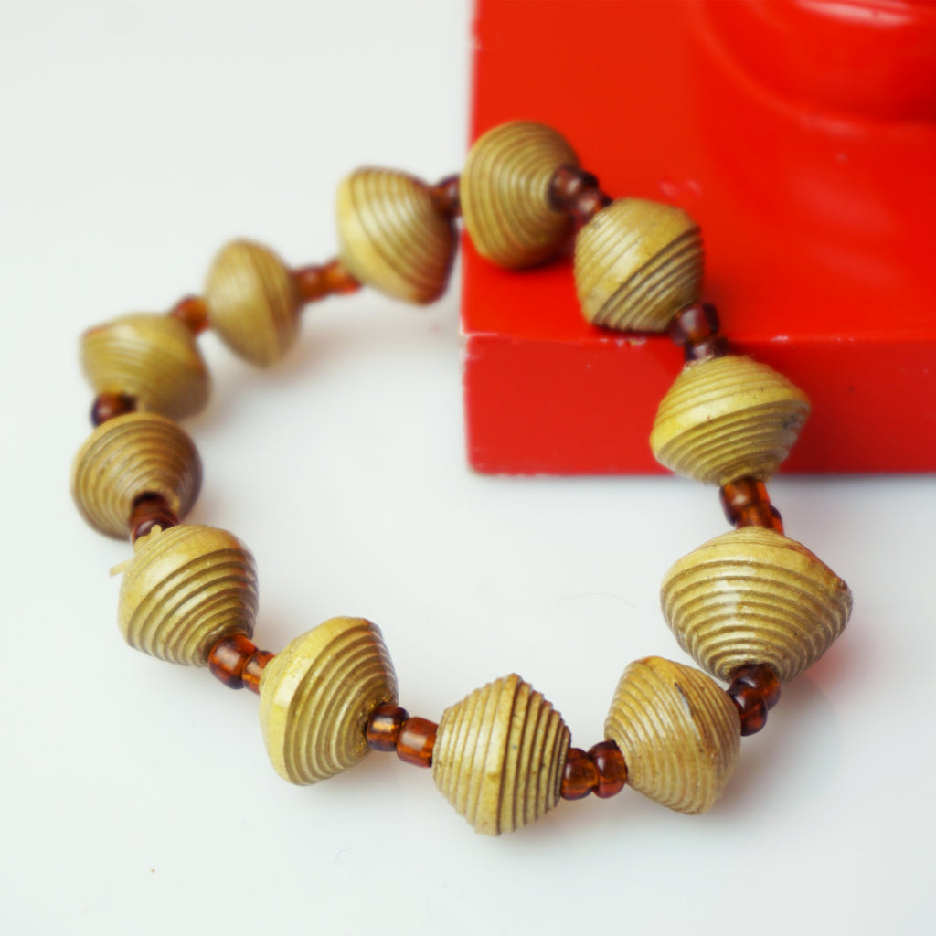 1980s Vintage Wood and Amber-look, Beaded Bracelet