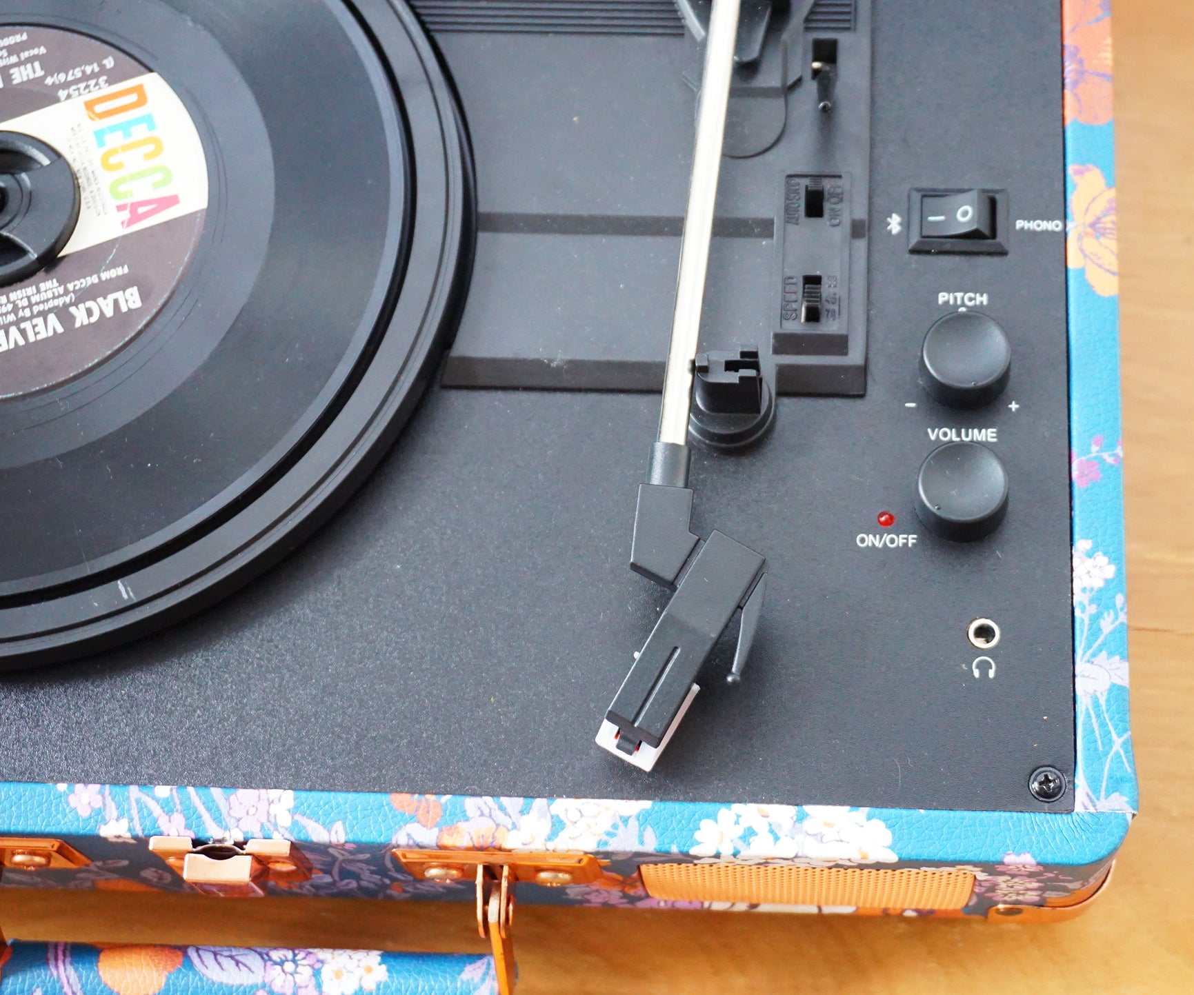CROSLEY CR8005U-FR1 Rose Gold Cruiser Plus Turntable Record Player, Floral Color