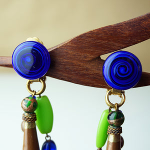 1980s Vintage Multi-Color Bead Dangle Clip-on Earrings
