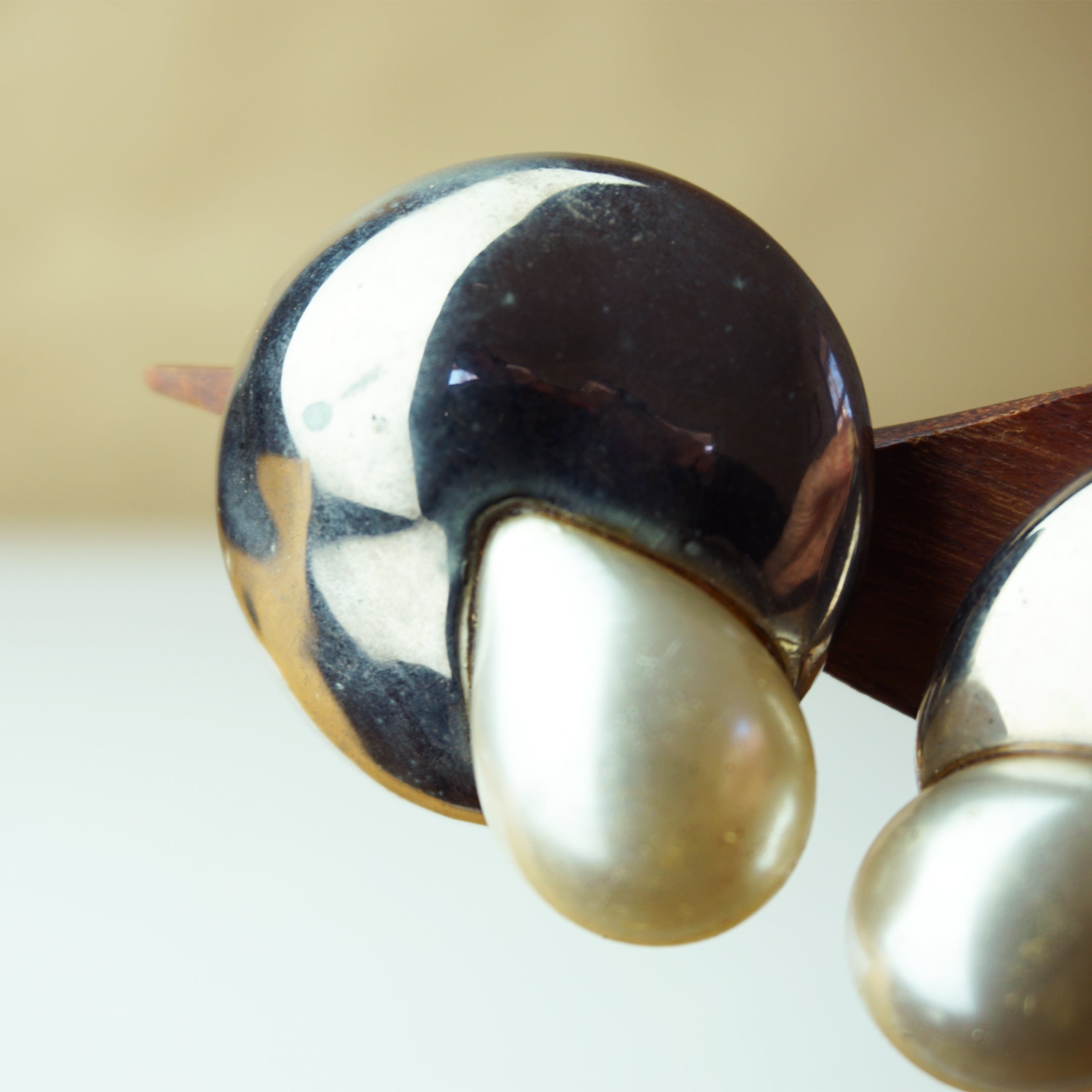 1980s Vintage Pearl Drop Silver Tone 1.5" Chunky Clip-on Earrings