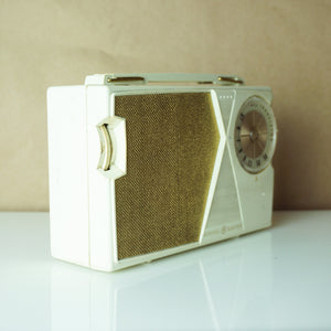 GE Transistor Radio/Brwn&Cream