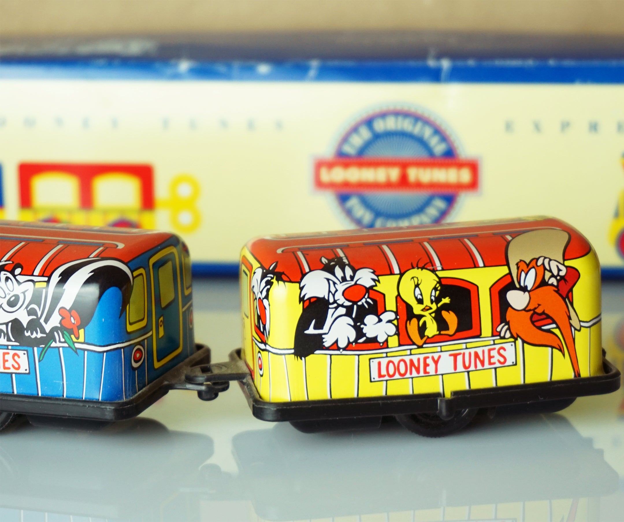 1993 Vintage Tin Litho WARNER BROS Looner Tunes Express Train Wind-up Toy