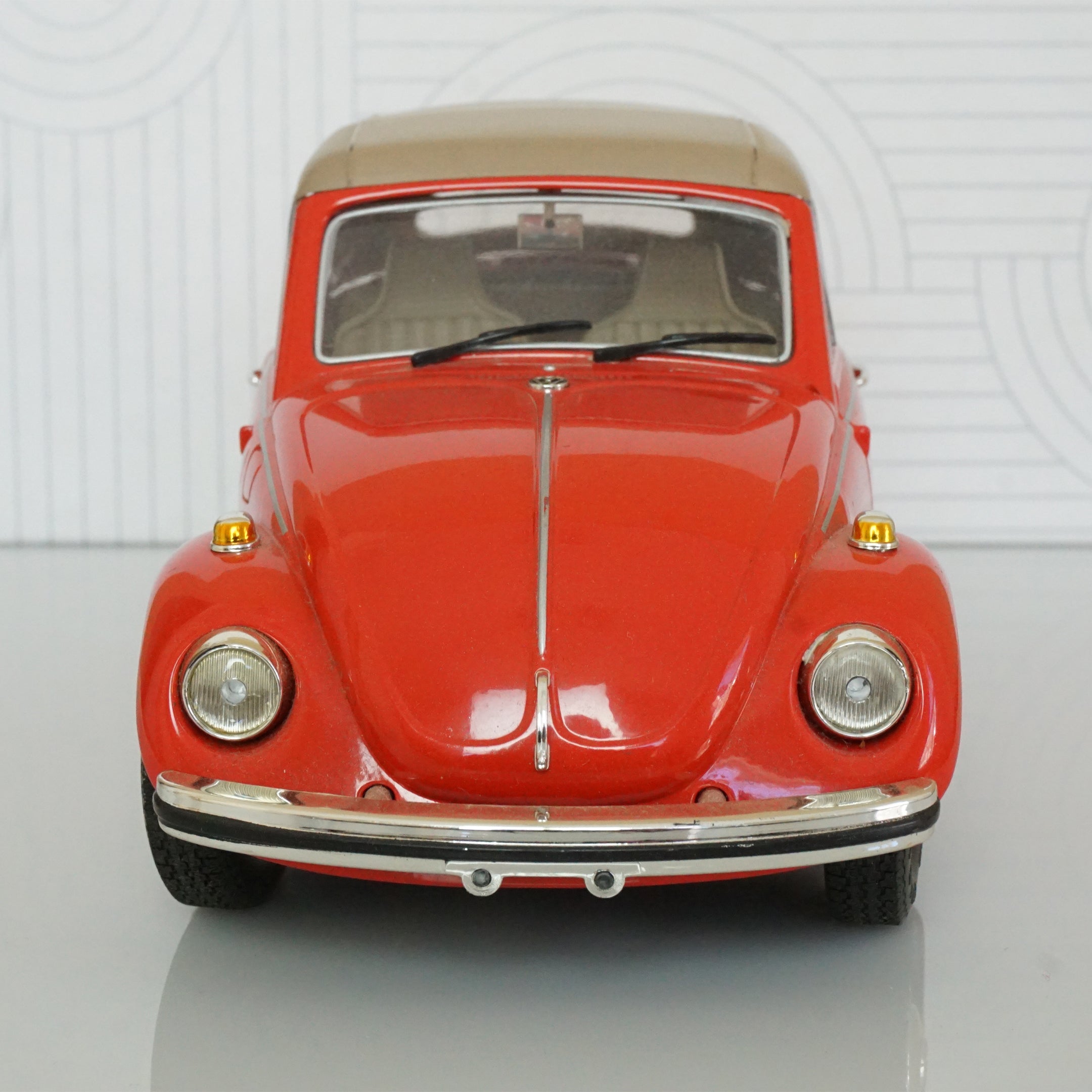 2001 Vintage Diecast REVELL Metal VW 1302 LS Kafer Cabrio Toy Car. 1:18
