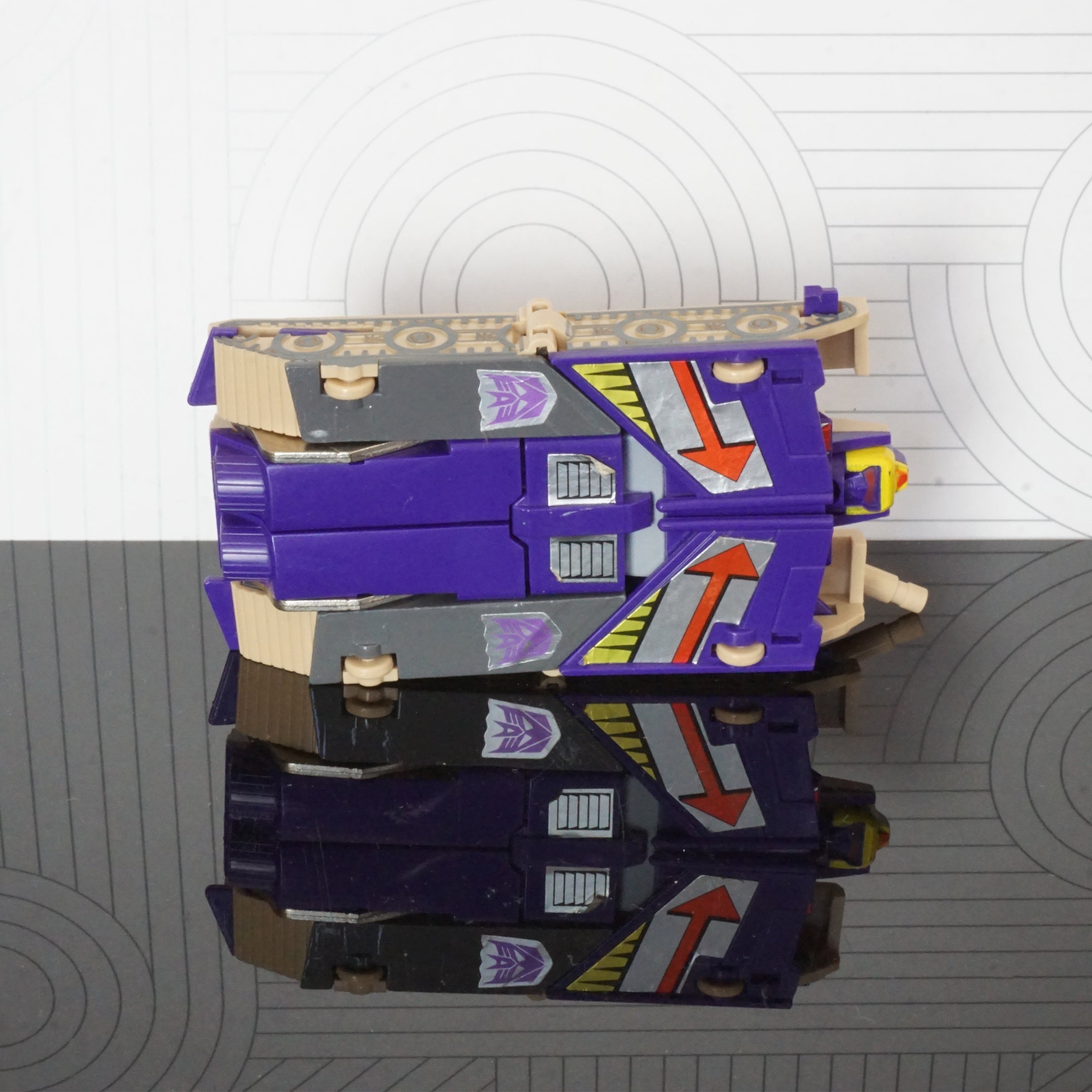 1985 Vintage HASBRO TAKARA Transformer G1 Triple Changers Blitzwing Decepticon