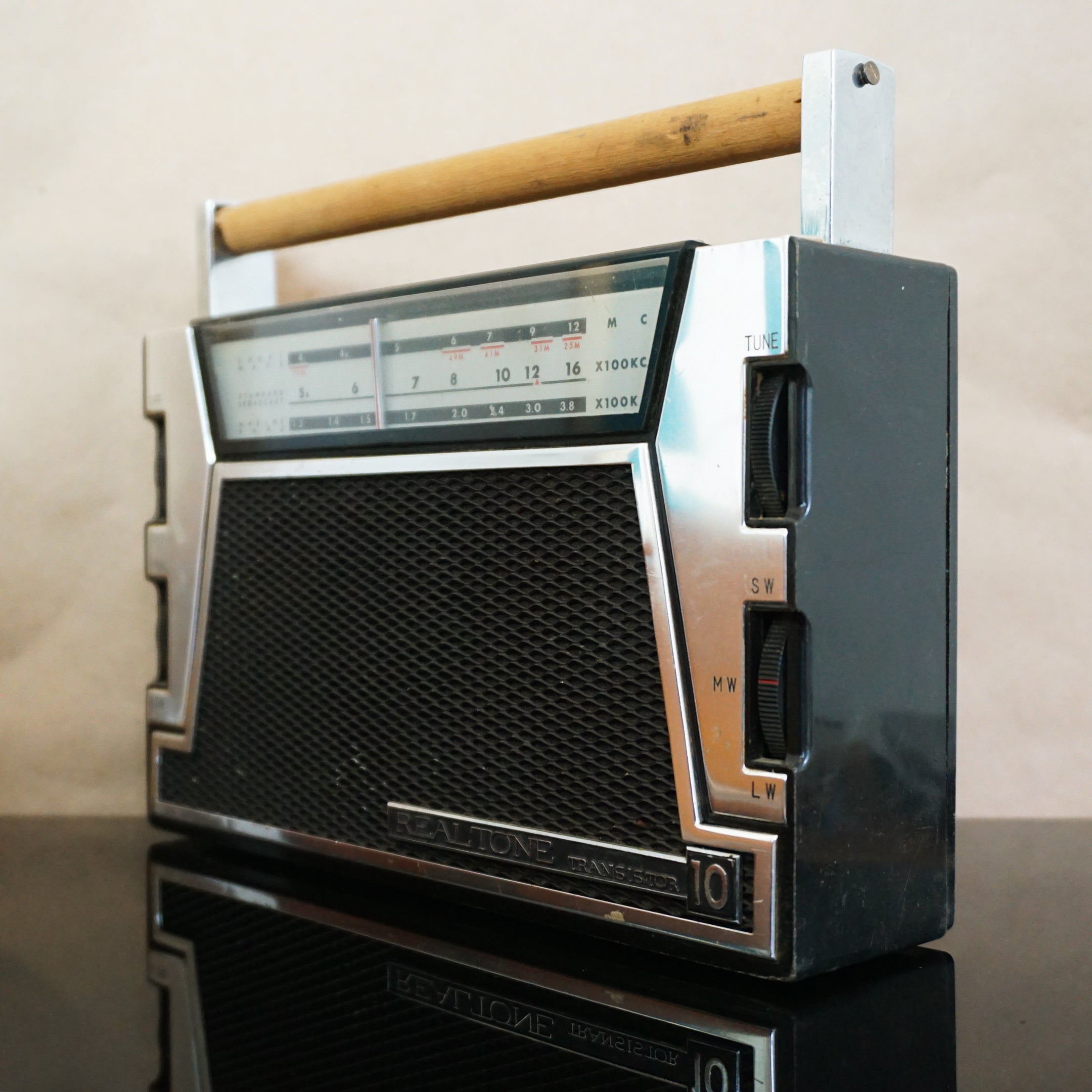 Vintage REALTONE Transistor 10 Radio w/ Bluetooth Technology. Made in Japan.