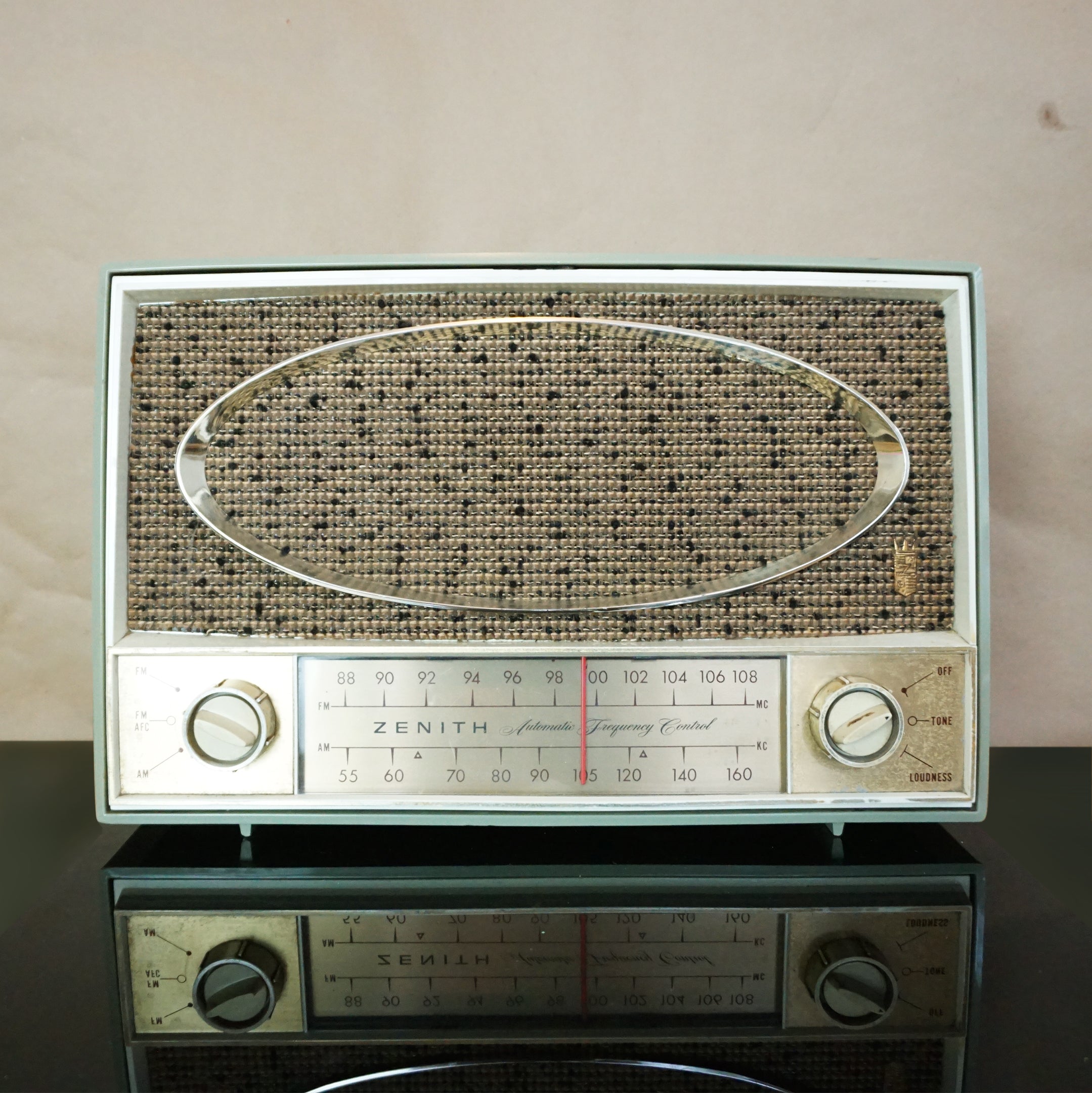 1959 Vintage ZENITH C725 AM FM Automatic Frequency Control Mint Radio