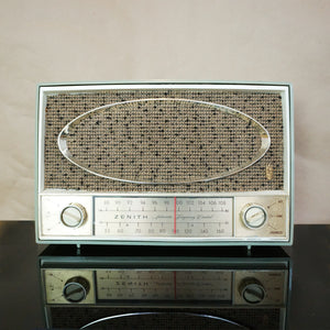 1959 Vintage ZENITH C725 AM FM Automatic Frequency Control Mint Radio