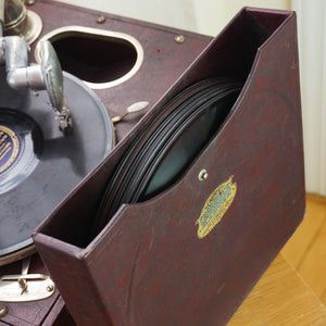 1920s Antique Carryola Master Portable Wind-Up Record Player. Made in U.S.A.