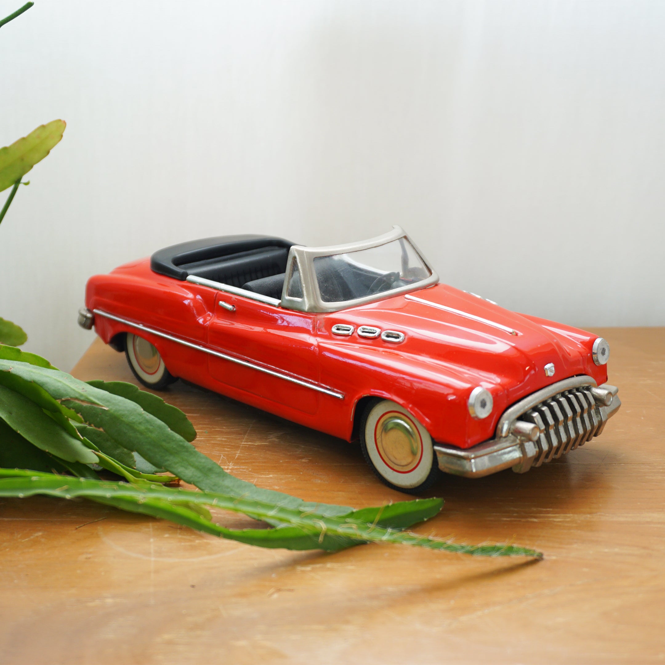 Vintage Voiture Standard Sedan BUICK Red Convertible Friction Car. Mod –  Sustainable Deco, Inc.
